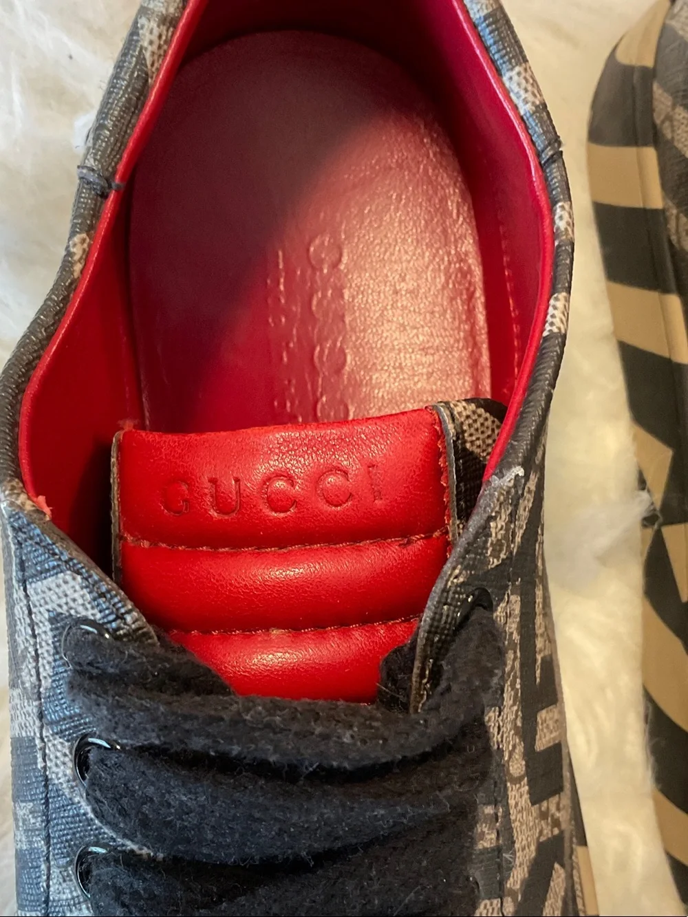 Gucci sneakers bold